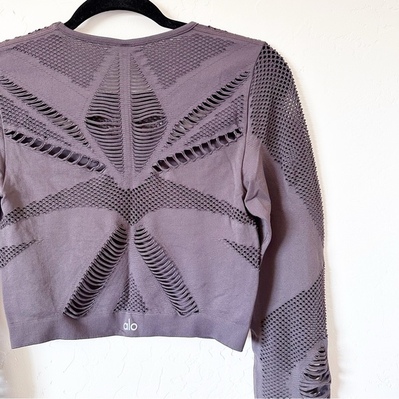 Alo Yoga Siren Long Sleeve Raisin Top M - Picture 7 of 8